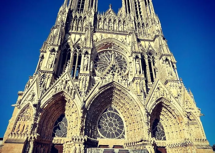 Confort Calme Centre De Boulevard De La Paix * Reims